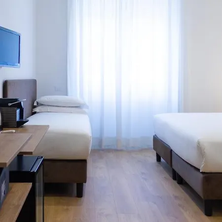 Oda ve Kahvaltı Michelangelo Vatican 4*